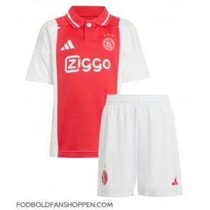 Ajax Steven Berghuis #23 Hjemmebanetrøje Børn 2024-25 Kortærmet (+ Korte bukser)